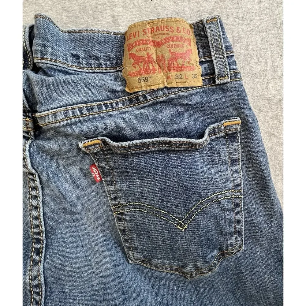 Levi's 559 Relaxed Straight Fit Jeans Men's 32x32 Light Wash Blue Denim 5-Pocket